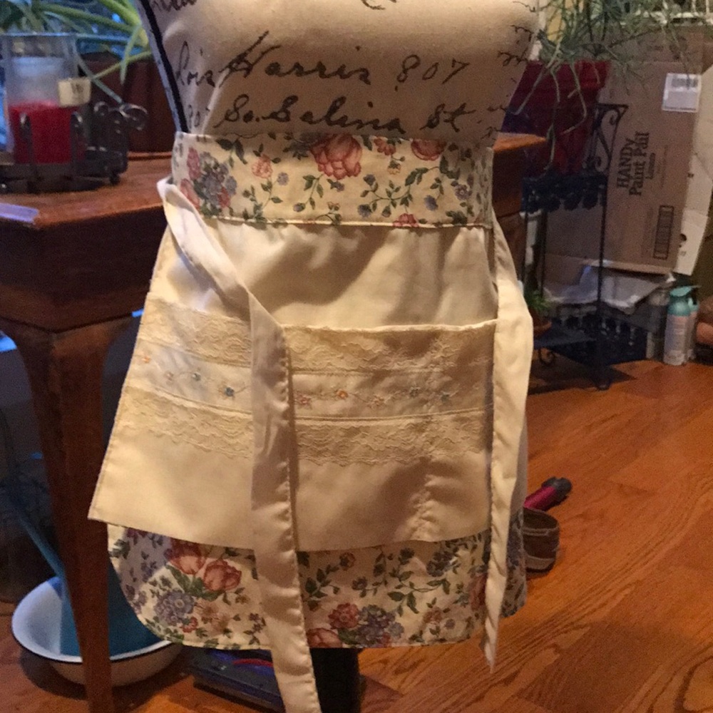Waist apron